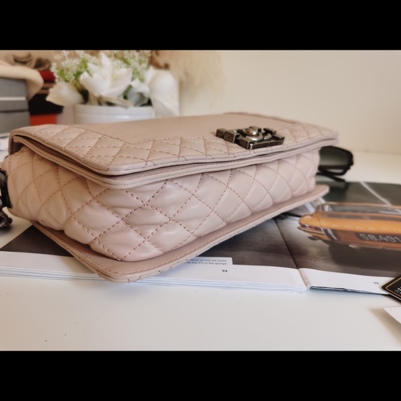 💥MAY Month End SALE in store! Chanel calfskin boy bag light pink - Picture 6 of 12
